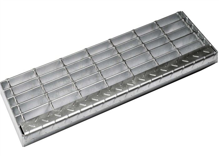 Square Mesh Serrated Stair Treads , Galvanized Grating Steps With Bolts