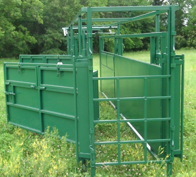 Popular Livestock Handling Equipment 2 Rolling Doors Cattle Working Systems