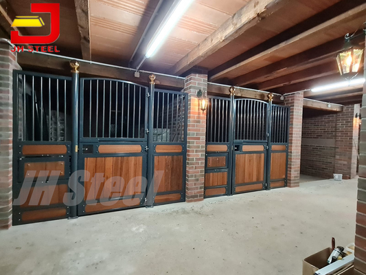 Luxury Style European Horse Stalls With Yoke Stable Front
