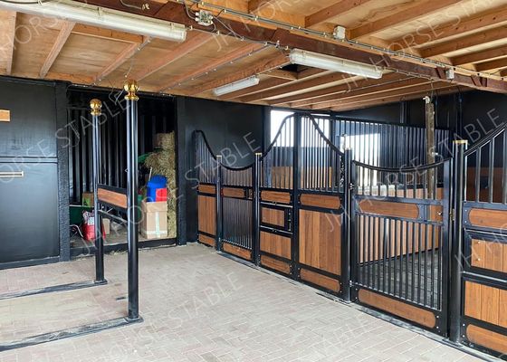 High Density Water Resistant Metal Horse Stall Fronts Pine Wood Filling