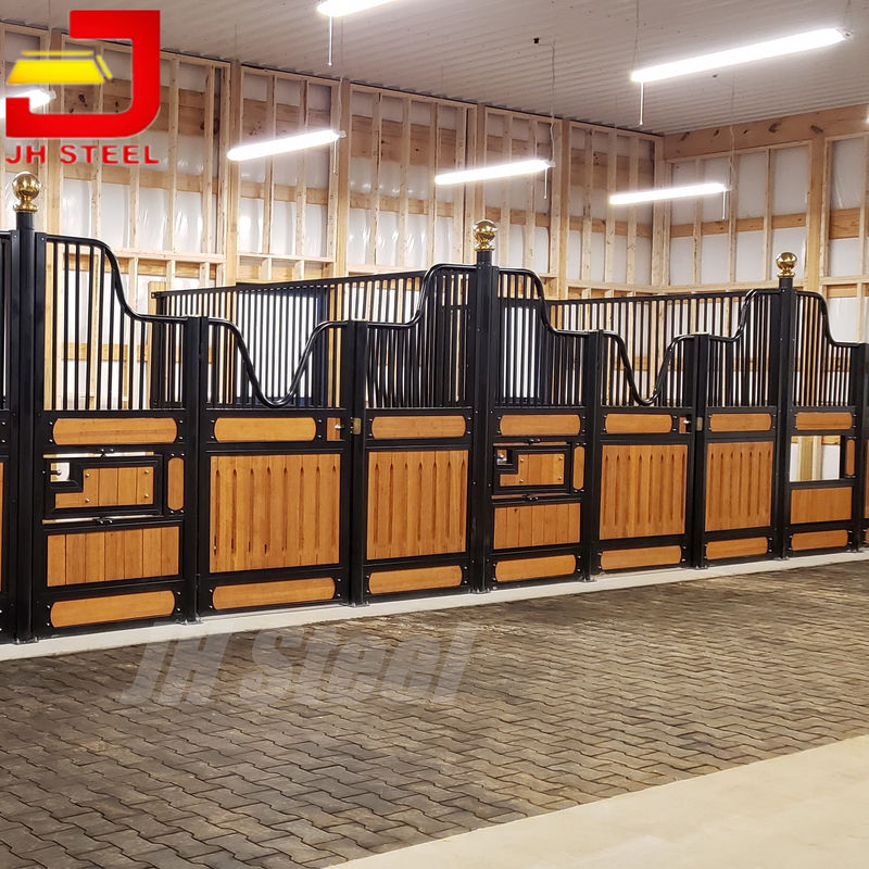 Prefabricated Timber Luxury 304ss Movable Horse Stalls Fronts 3.5m