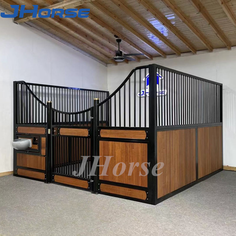 Custom Size 4x2.2m European Horse Stalls Bamboo Indoor Horse Arena Panels