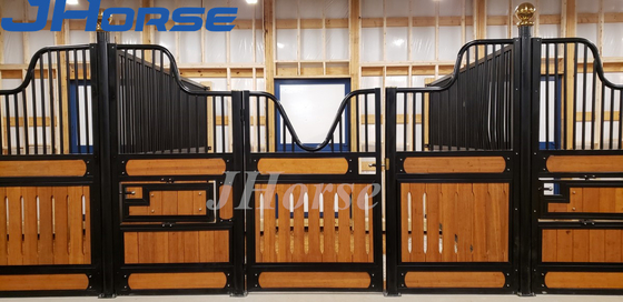 Prefabricated Timber Luxury 304ss Movable Horse Stalls Fronts  3.5m