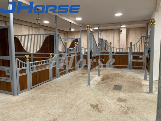Swing Door Wooden Galvanized Horse Equine Stable Panels 3.5m 3.6m ISO9001