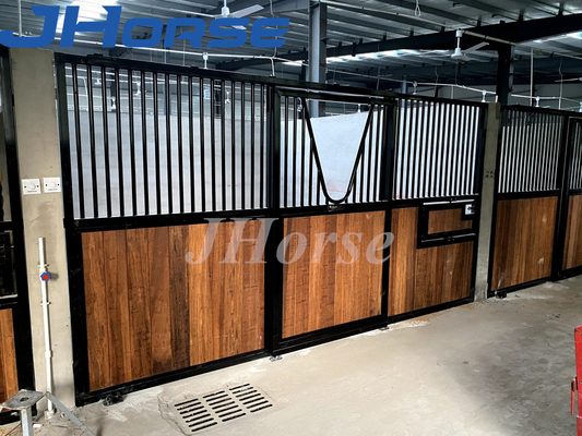 Hot Dipped Galvanized Large Swing Door Horse Stall Fronts With Window