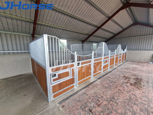 Luxurious Elegant Mesh Stall Fronts Pre Build Durable European Style 2.3 Meters Horse Stall Fronts