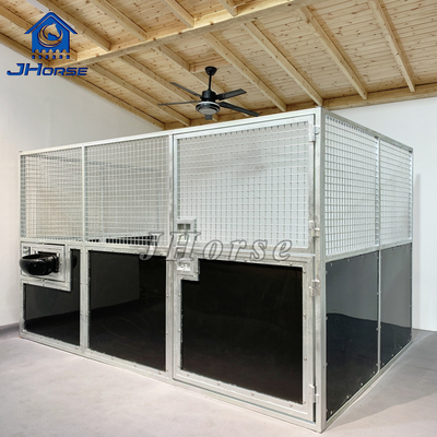 Mobile Painted 12ft Standard Size HDG HDPE Horse Stable Stall Panels Barn With Feeder