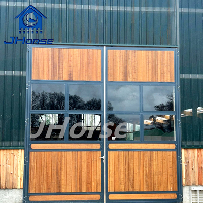 Practical European Horse Stalls Bamboo Fillin Wood Pallet Customized Color Powder Coated Paneling