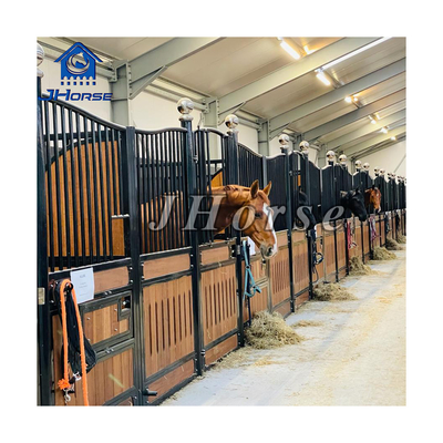 Customized Horse Stable With Corrosion Resistant Galvanized Coating