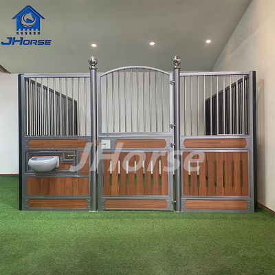 Customized European Horse Stalls 3.0 Length 2.2m Height Steel Q235 / Q235B And Wood