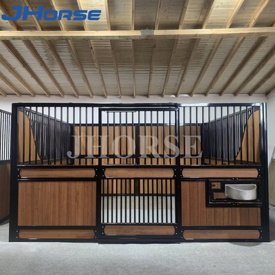 Durable European Horse Stalls 3.5m Length Customizable Materials
