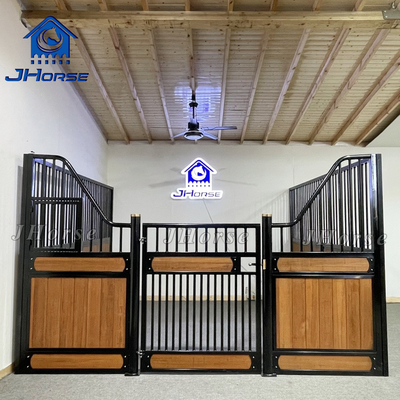 Weave Technique Welded Horse Stall Length For Professional Equestrian Facilities