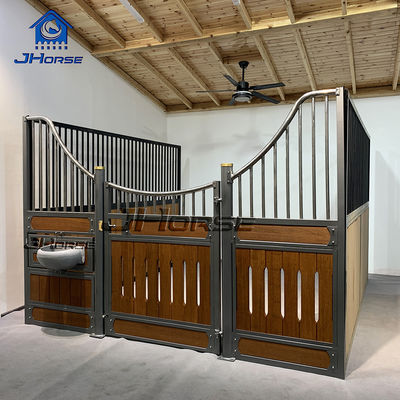 Factory Direct Sales Of European Style Stables Galvanized Sturdy And Breathable Horse Training Ground
