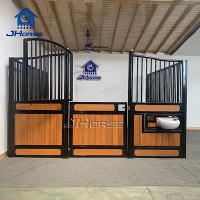 European Style Horse Stalls Galvanized Stainless Steel 14 Feet Height